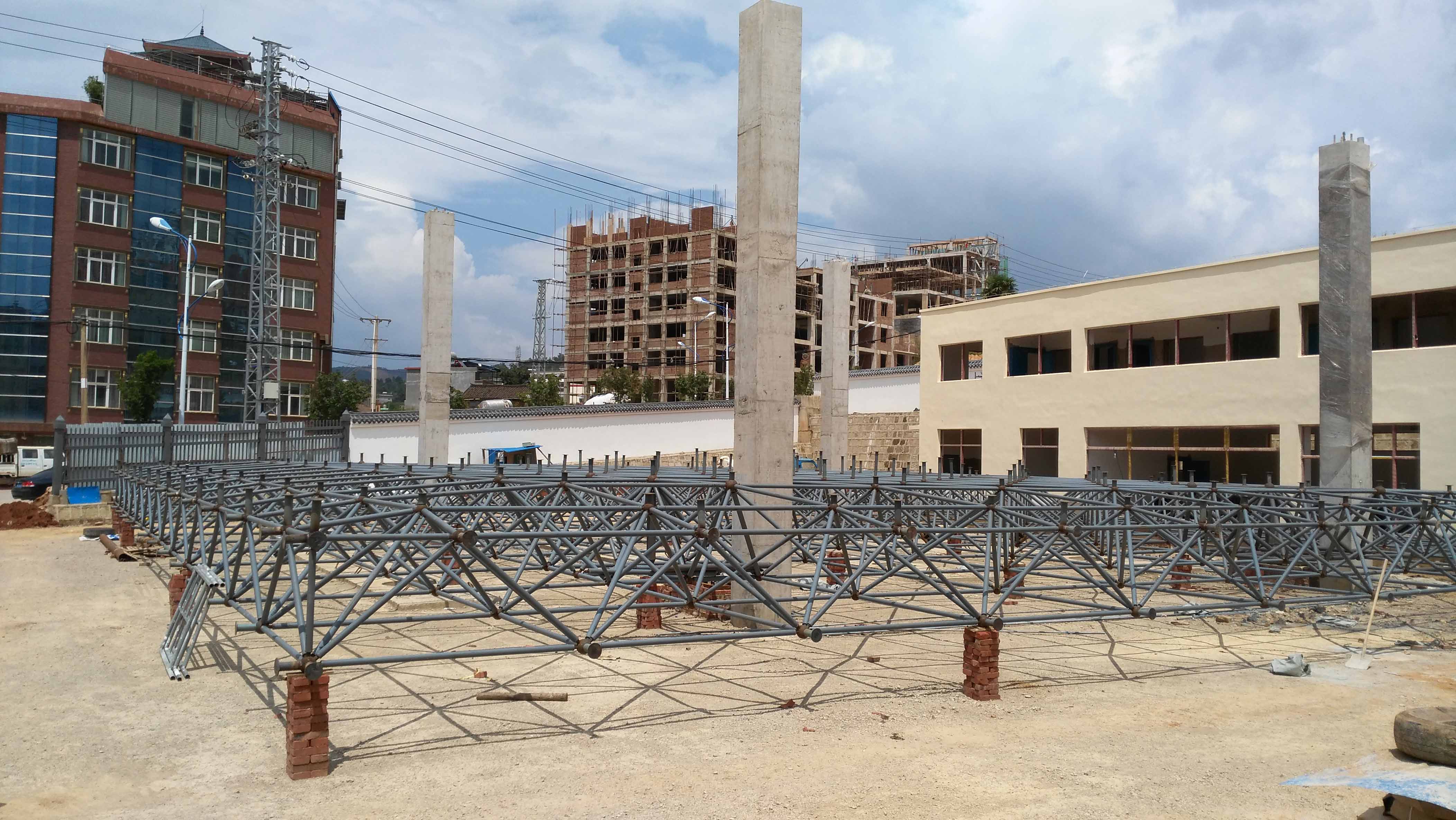 义马小型加油站网架